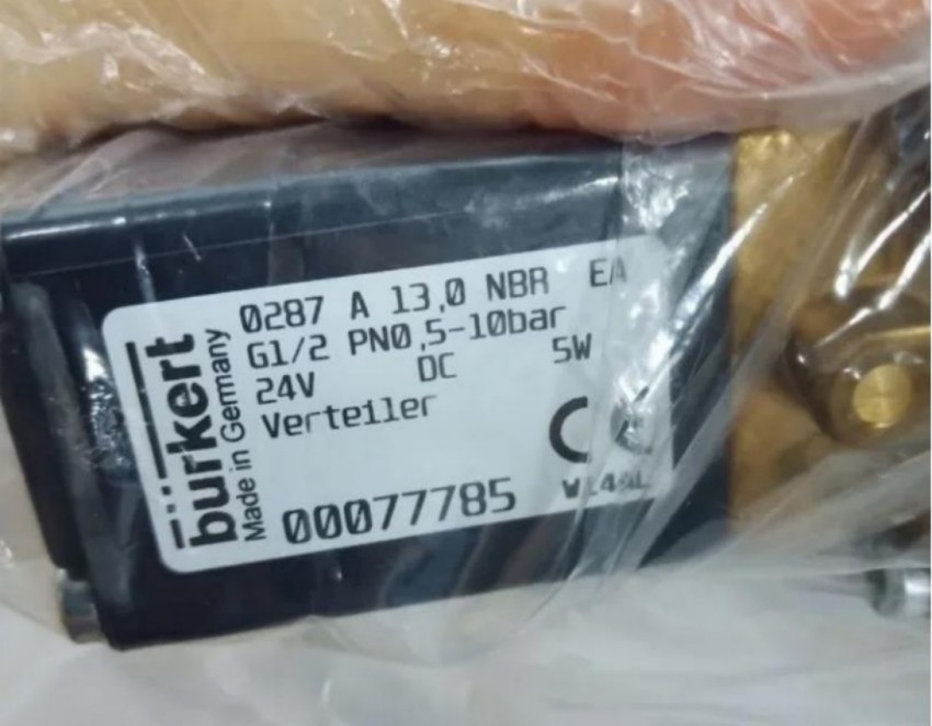 burkert宝德气动角座阀 2000-001593 螺纹式 黄铜材质00001593