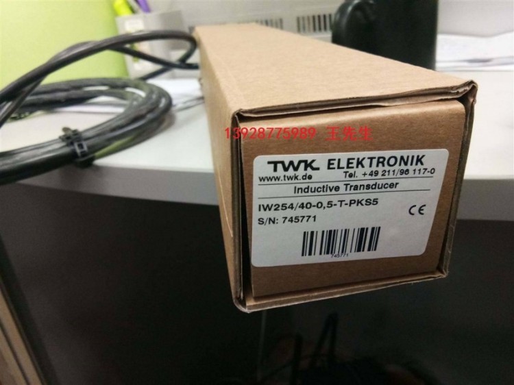 213.53.063耐震压力表铜合金机芯威卡WIKA包邮EN837-1液压行业