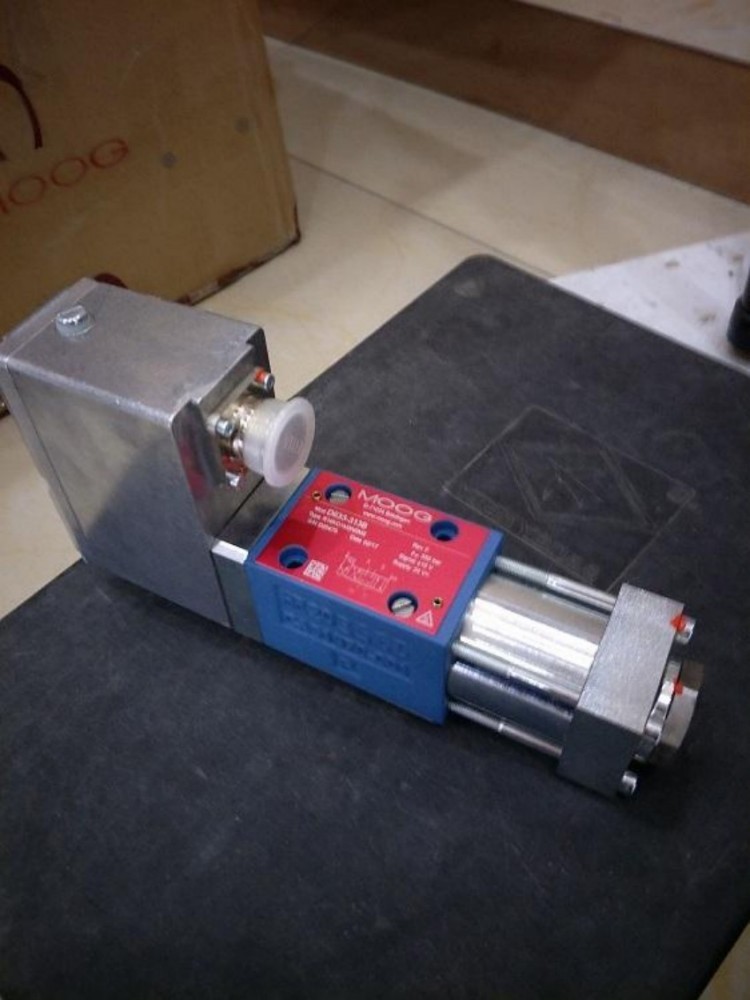 MOOG伺服阀穆格D661-4121E