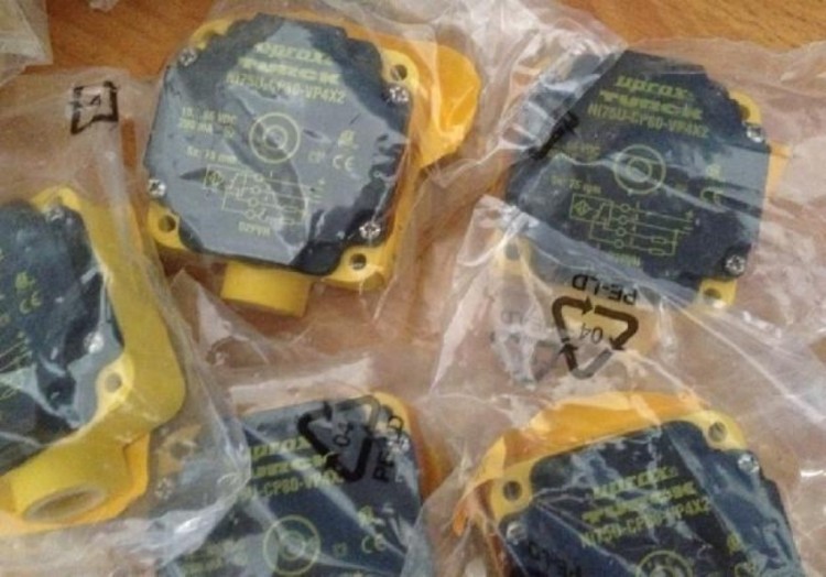 德国原装TURCK图尔克传感器BI8U-M18E-AP6X-H1141