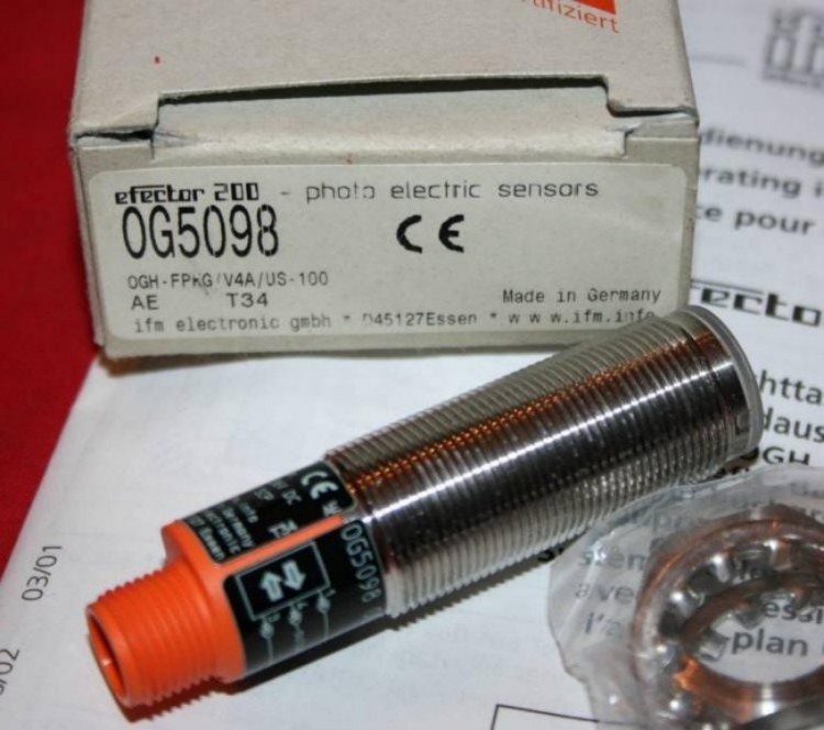 IIS234 电感式接近开关 德国易福门IFM