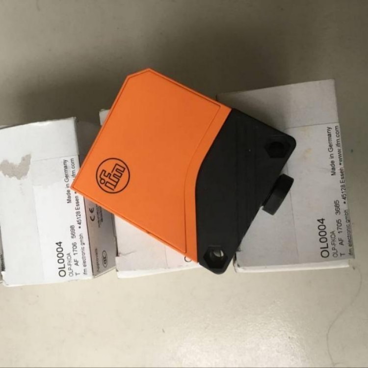 IFC263 电感式接近开关 进口易福门IFM