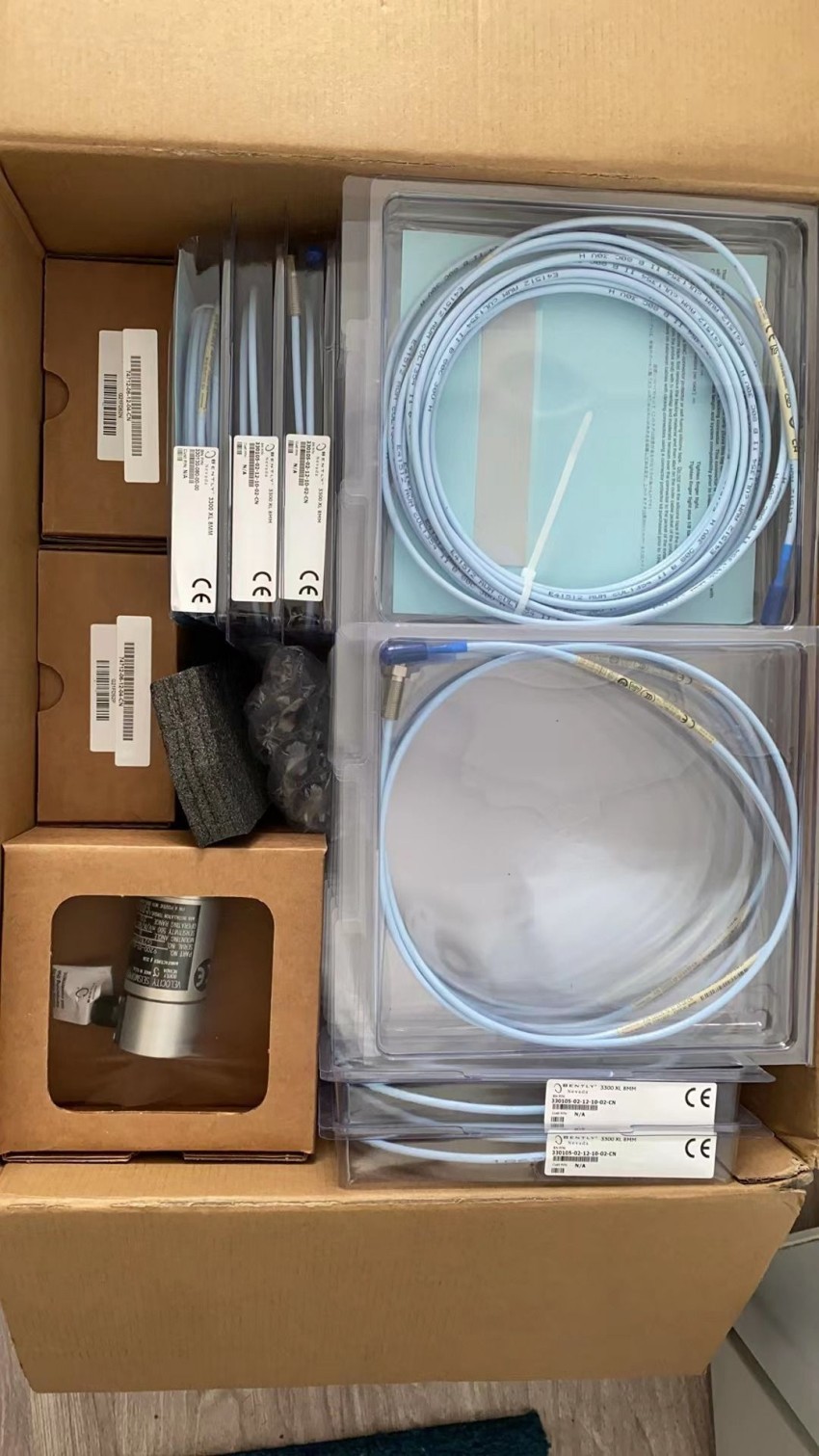 原装美国本特利传感器330105-02-12-05-02-CN进口反装振动探头  