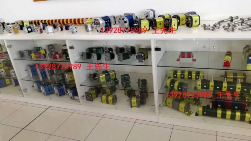 意大利维沃尔齿轮泵XV-1P/0.9 D