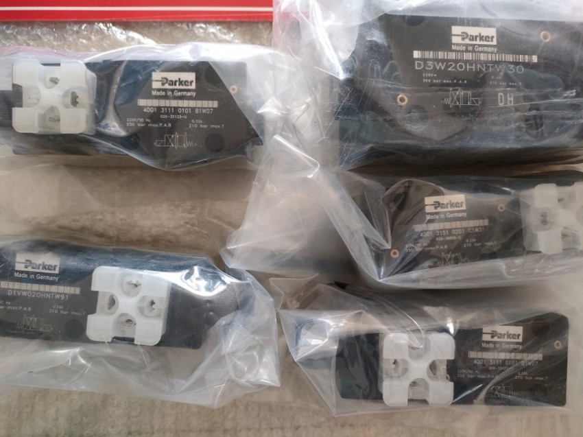 派克柱塞泵PV092R1K1T1NMMC