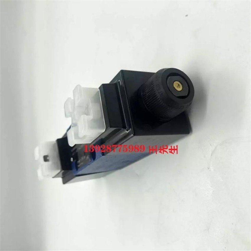  力士乐柱塞泵E-A10VS071DFR/31R-PPA12N00