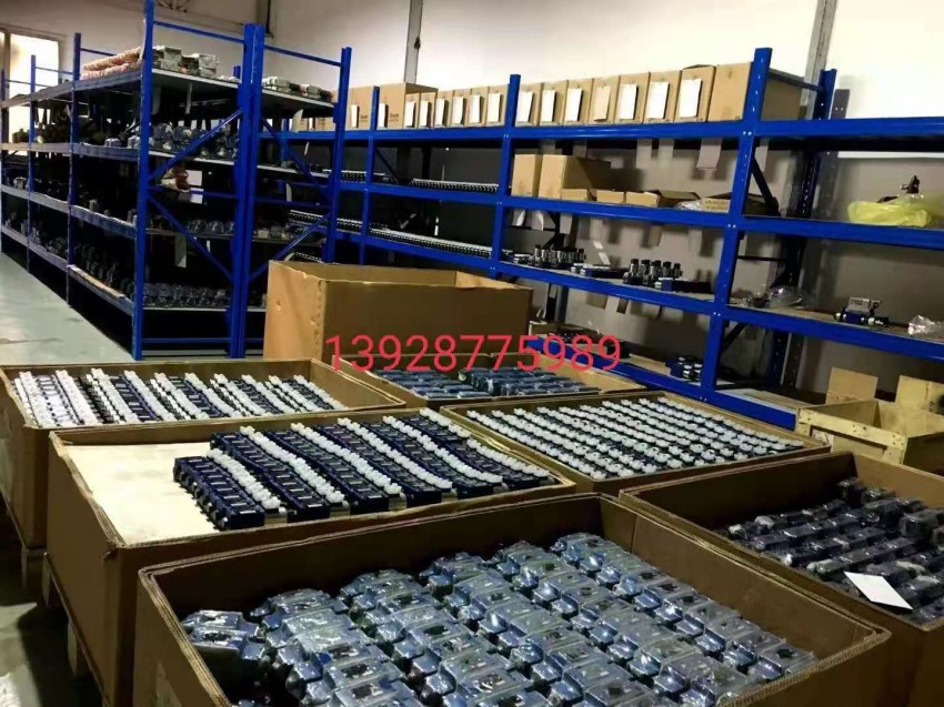 0811324017 VALVULA RETEN. BORBOLETA